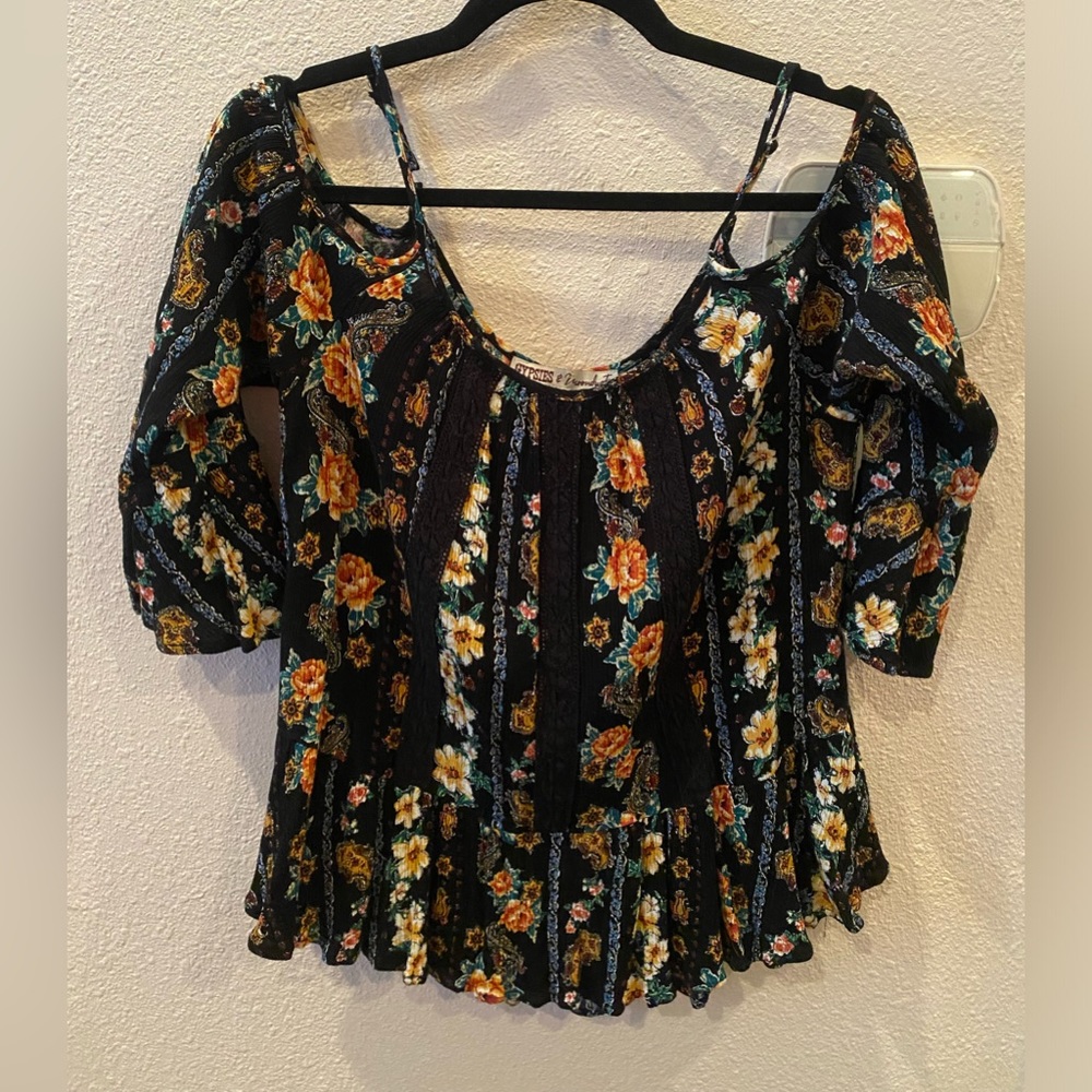 Buckle-Gypsies & Moondust,like new, size medium,